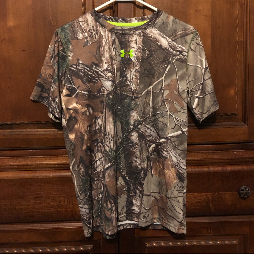 Under Armour Camo T shirt, Youth XL